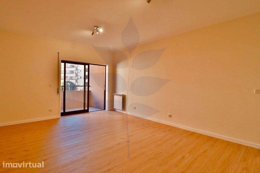 Arrendamento Apartamento T2 em São Victor - Grande imagem: 2/22