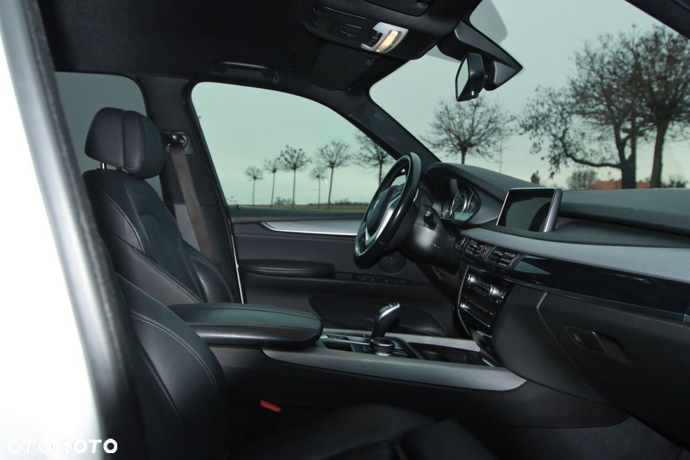 BMW X5 xDrive25d - 17