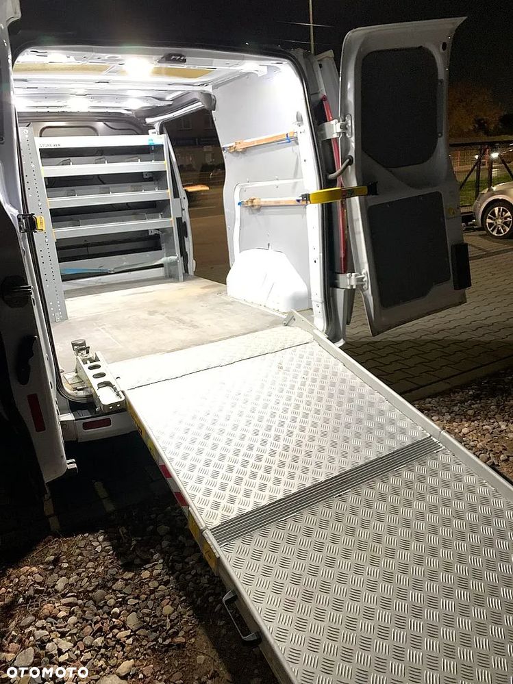 Ford CUSTOM LIMITED EDITION KOMFORT+ REF. KSENONOWE PLUS LEDOWE, NAWIGACJA, KAMERA, PARKTRONIKI, ZABUDOWA SERWIS, WARSZTAT, WINDA - RAMPA NAJAZD TRANSPORTOWY - 10