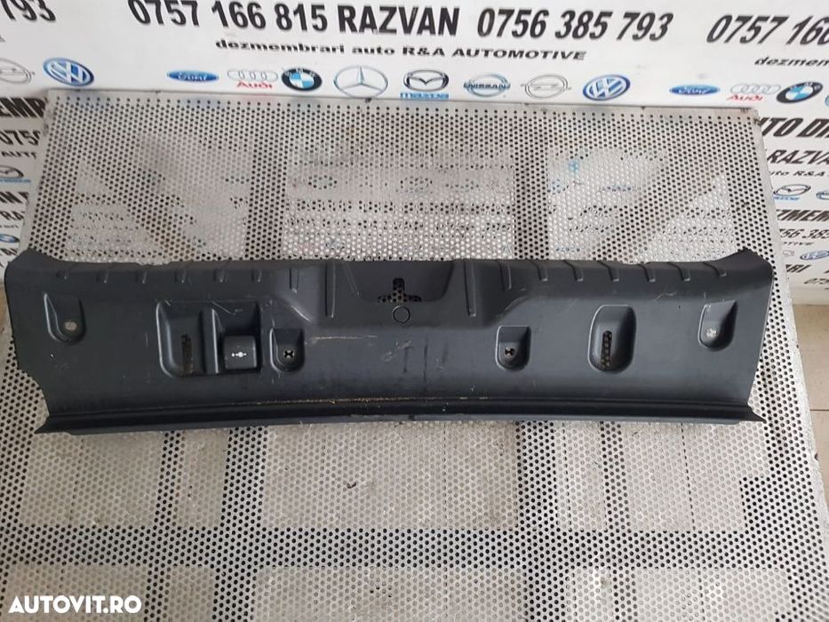 Ornament Fusta Spate BMW F10 Dezmembrez BMW F10 - 2