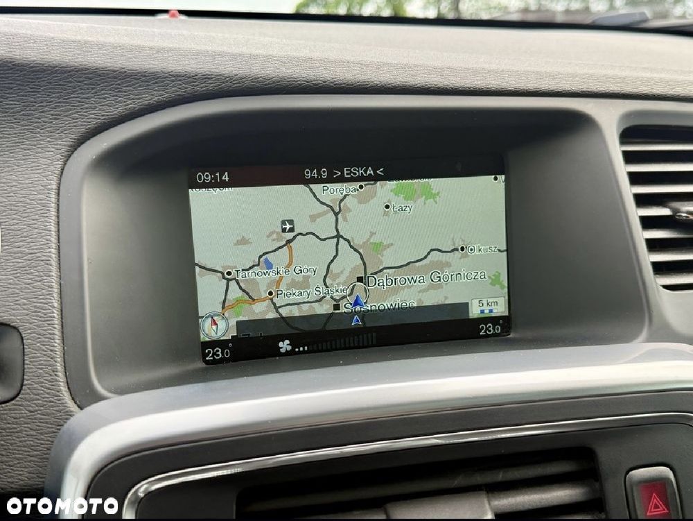 Volvo V60 Cross Country - 15