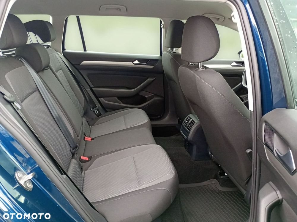 Volkswagen Passat Variant 2.0 TDI EVO Essence - 31