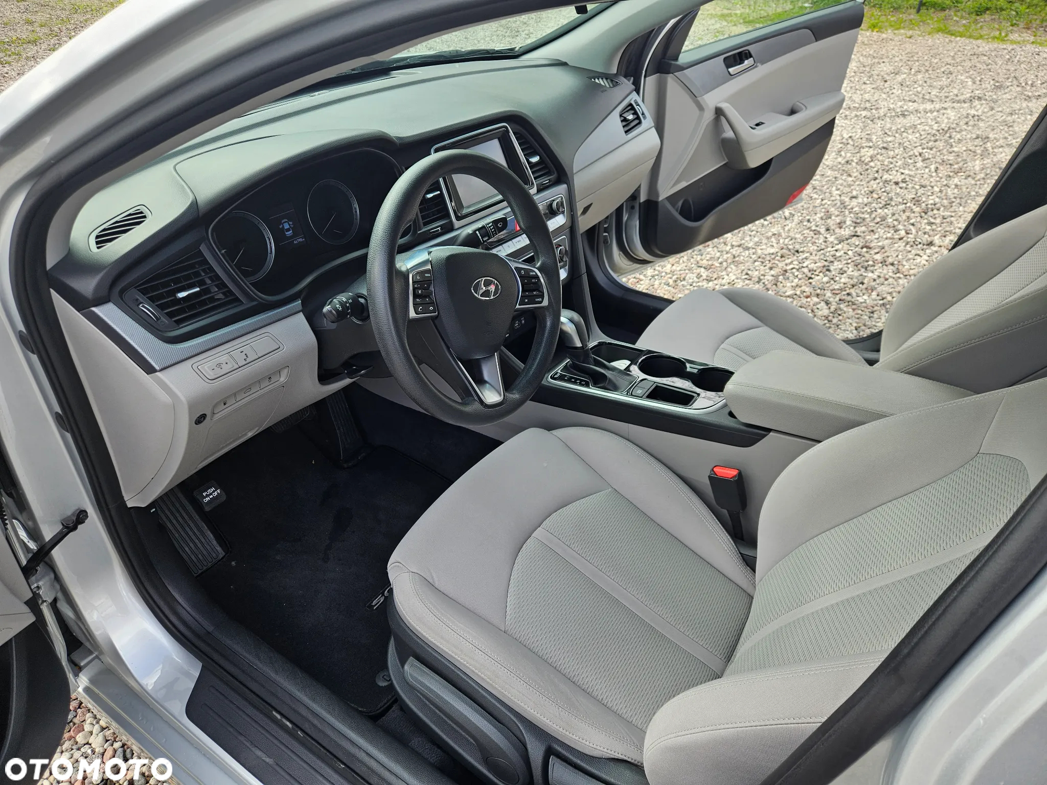 Hyundai Sonata - 14