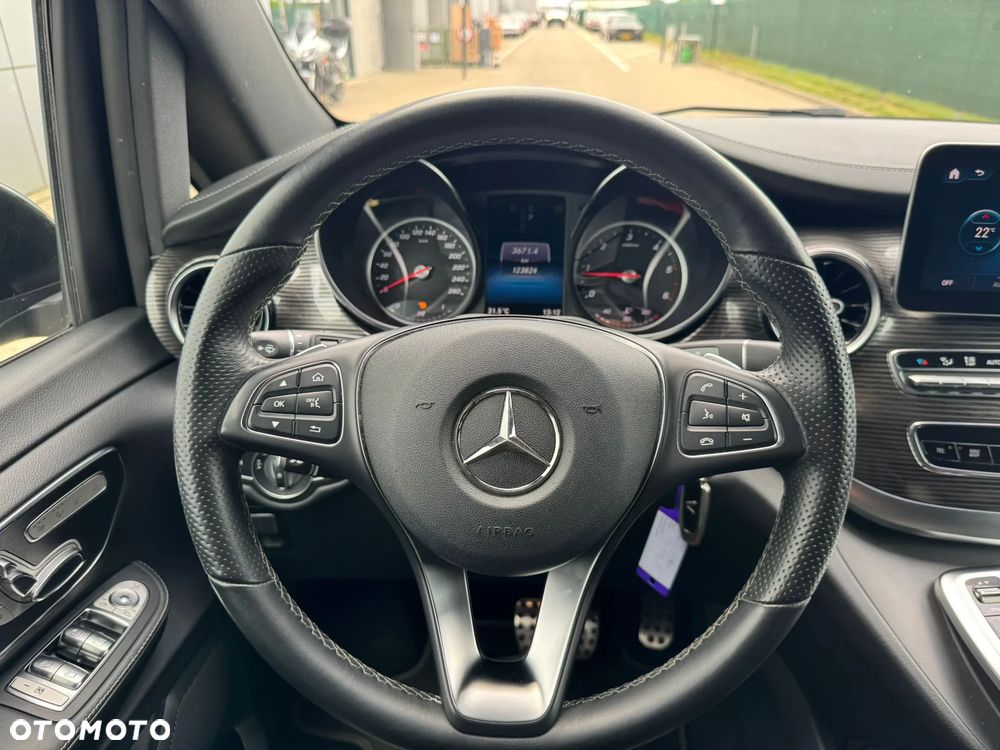 Mercedes-Benz Klasa V 300 d 4-Matic Avantgarde 9G-Tronic (ekstra d³) - 18