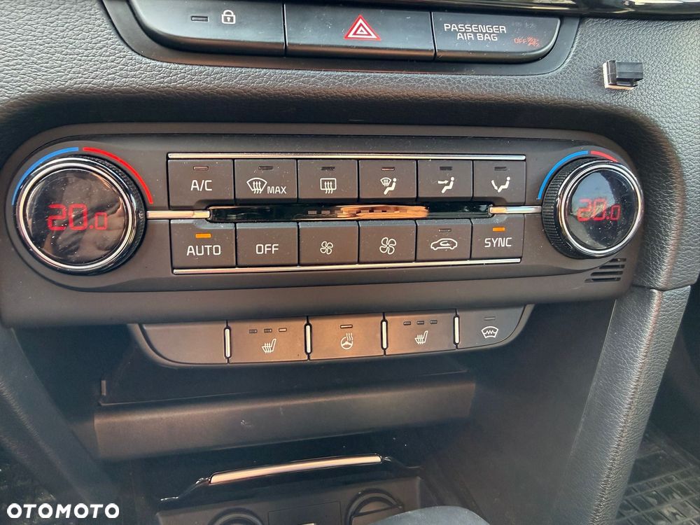 Kia ProCeed 1.4 T-GDI GT Line DCT - 19