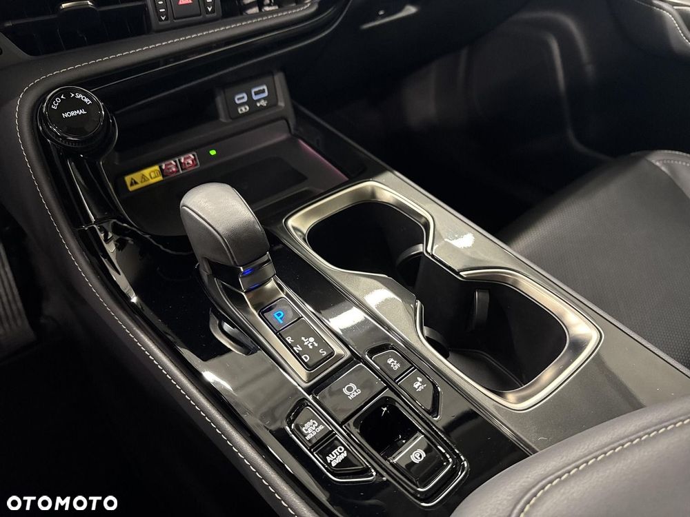 Lexus NX - 24