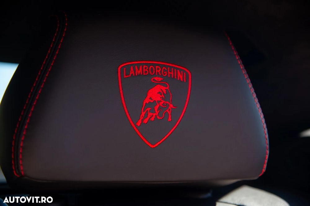 Lamborghini URUS Standard - 23