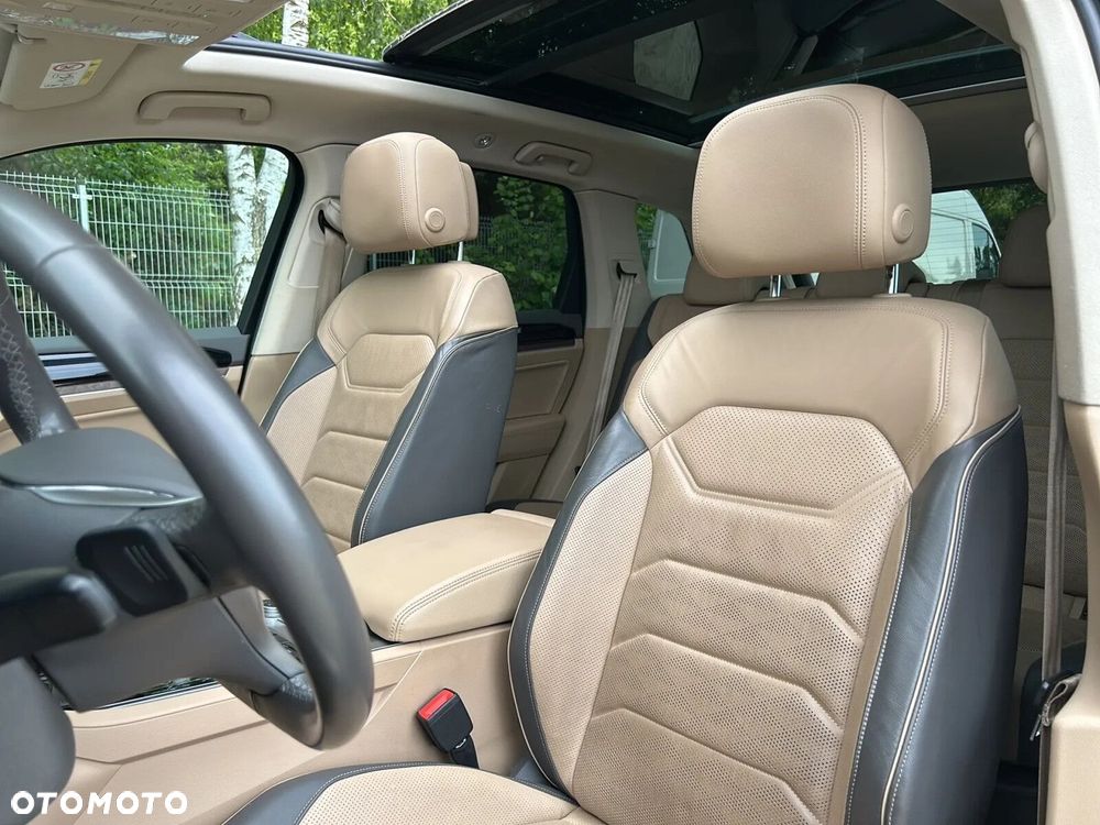 Volkswagen Touareg 3.0 V6 TDI SCR 4Mot - 8
