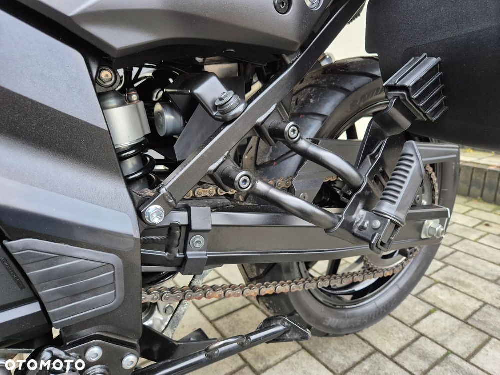 Suzuki V-STROM - 21