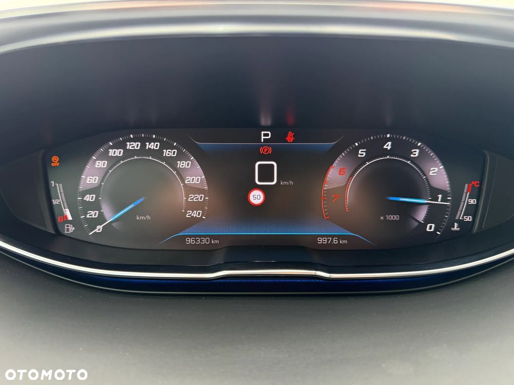 Peugeot 3008 1.2 PureTech Allure Pack S&S EAT8 - 29