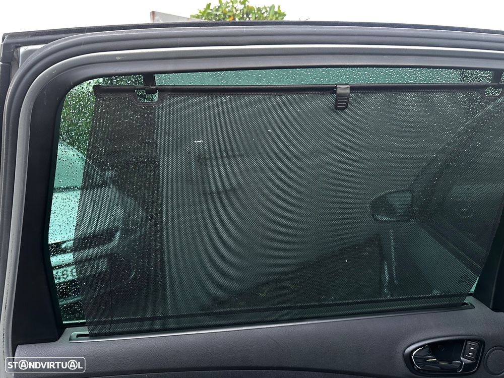 Ford S-Max 2.0 TDCi Titanium 7L - 39