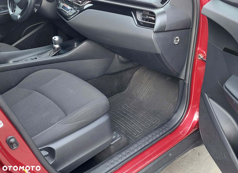 Toyota C-HR+ - 24