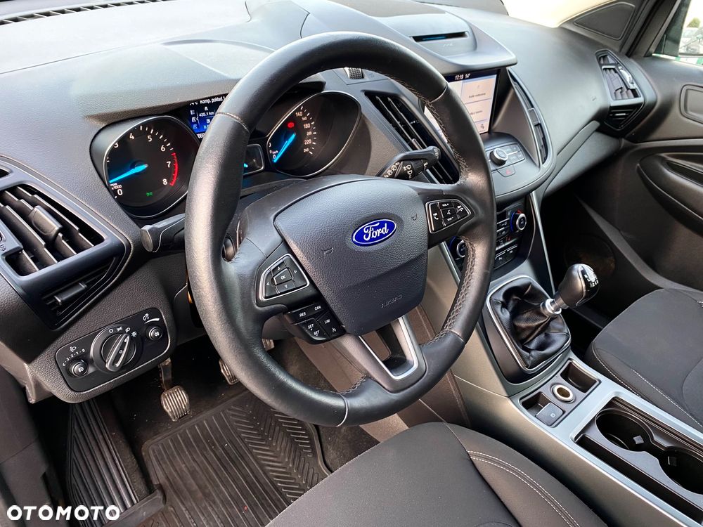 Ford Kuga - 12