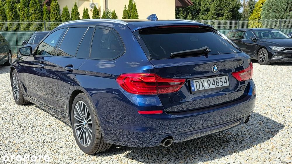 BMW Seria 5 518d Sport Line - 7