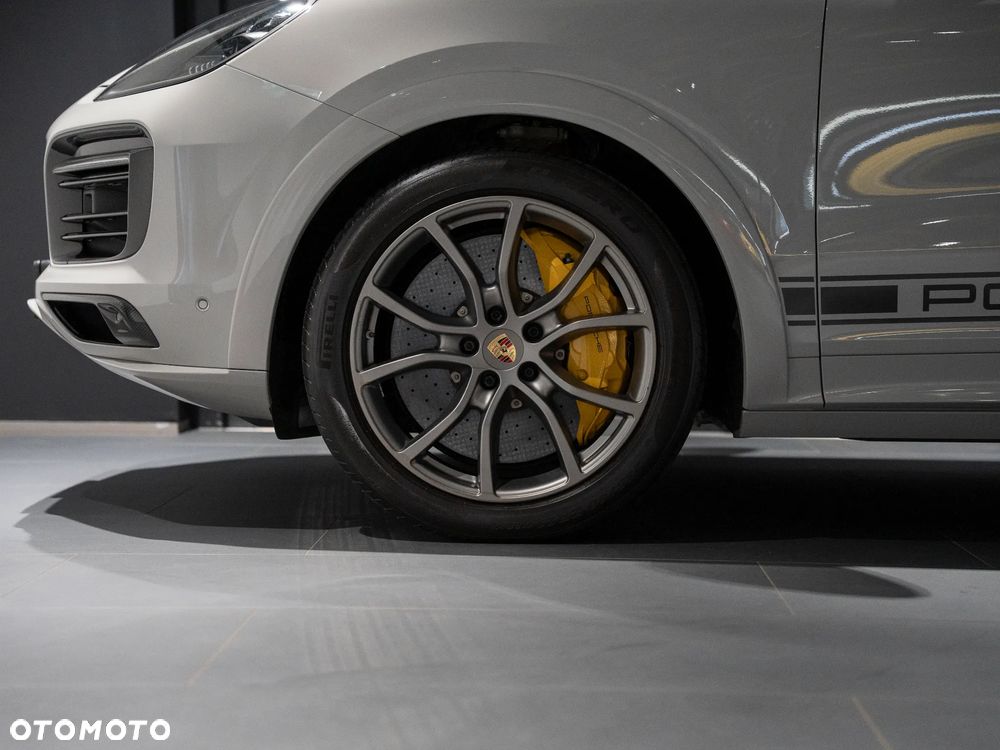 Porsche Cayenne - 8