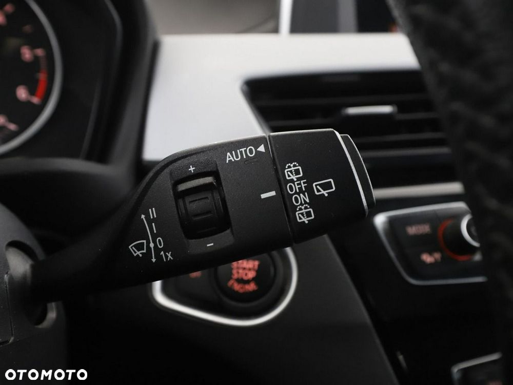 BMW X1 xDrive18d Advantage - 32