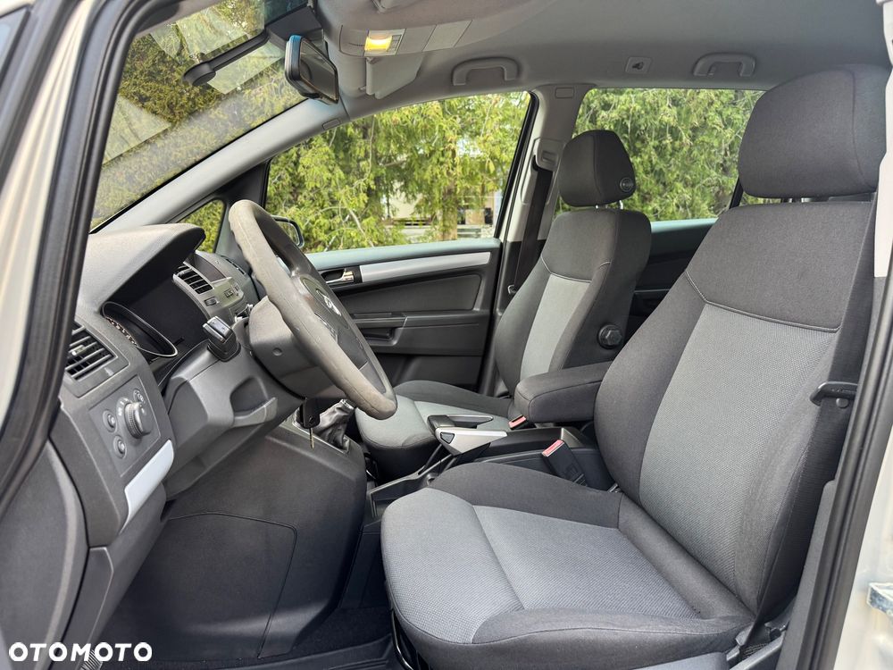 Opel Zafira 1.8 Elegance - 12