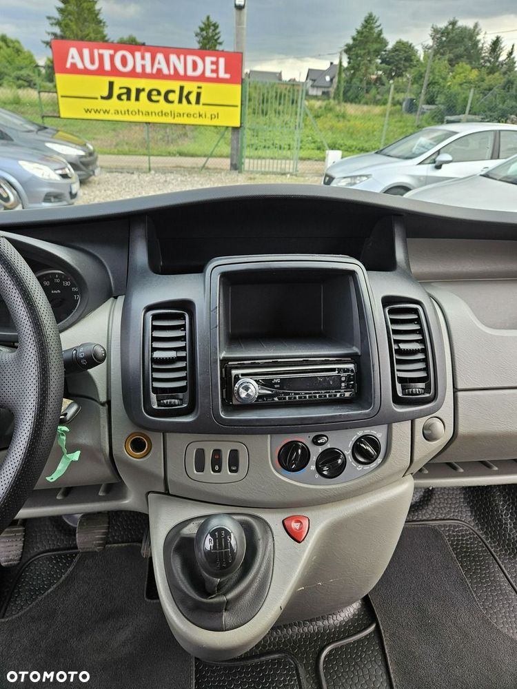 Renault Trafic - 12