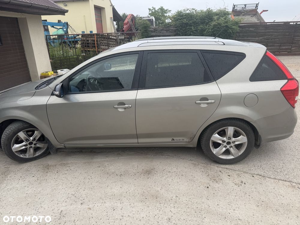 Kia Ceed - 5