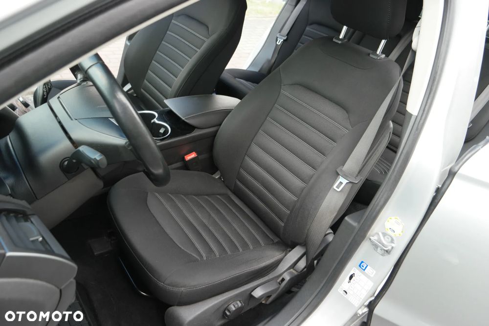 Ford Mondeo - 24