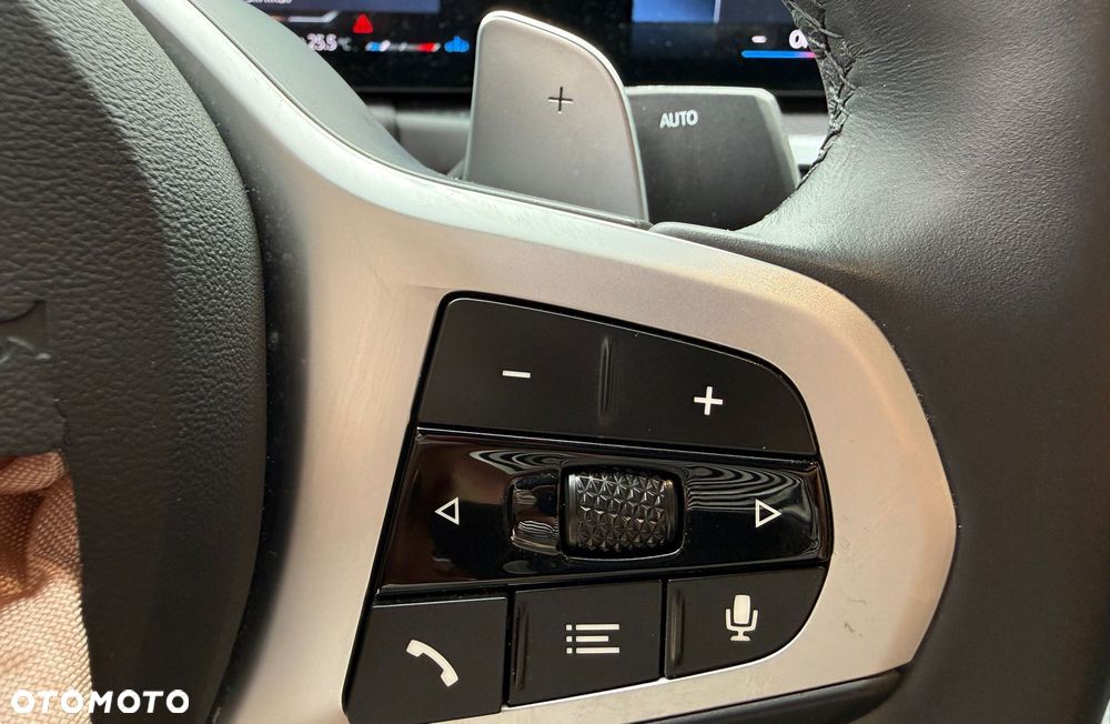 BMW Seria 3 318i M Sport - 23