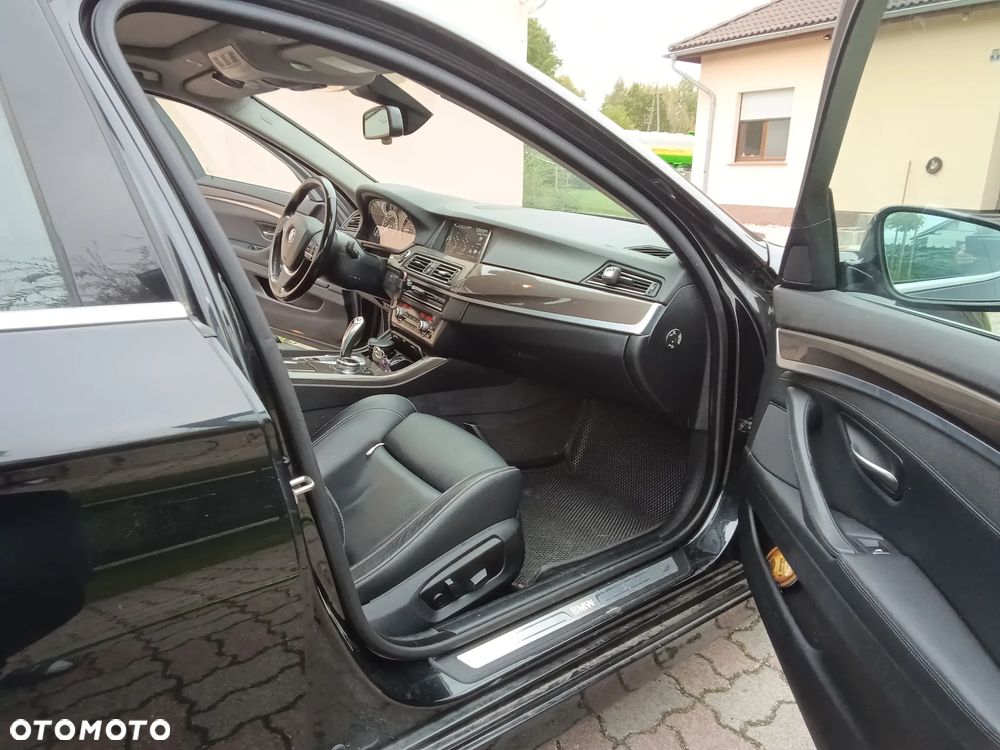 BMW Seria 5 525d Modern Line - 2