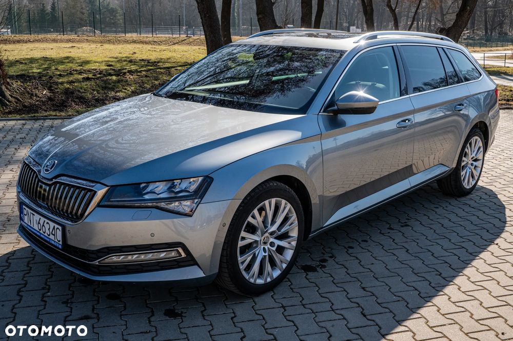 Skoda Superb 2.0 TDI DSG Premium Edition - 13