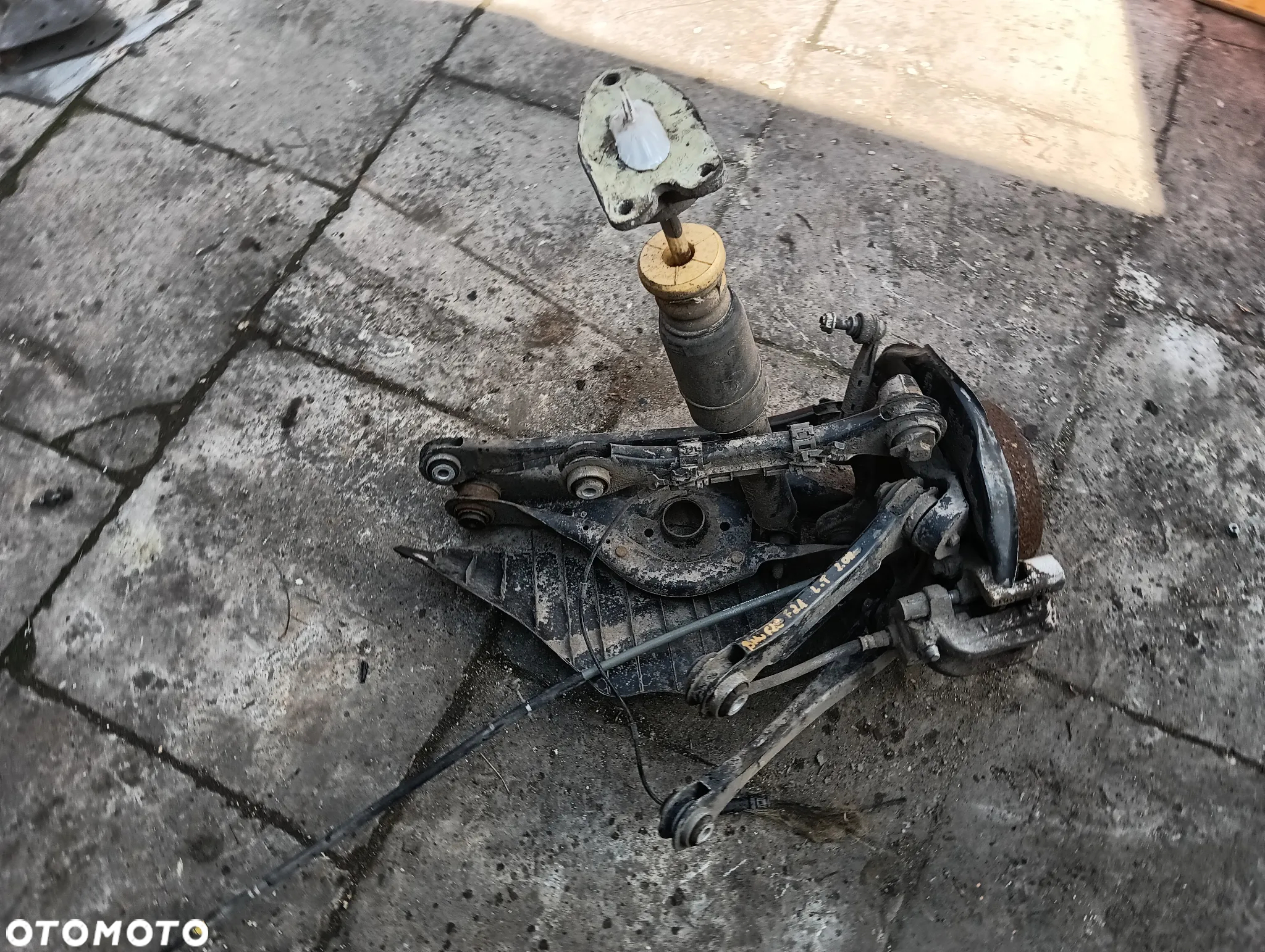 bmw f20 f21 2.0d zwrotnia piasta wahacz amortyzator tyl tylni tylny prawy lewy - 8