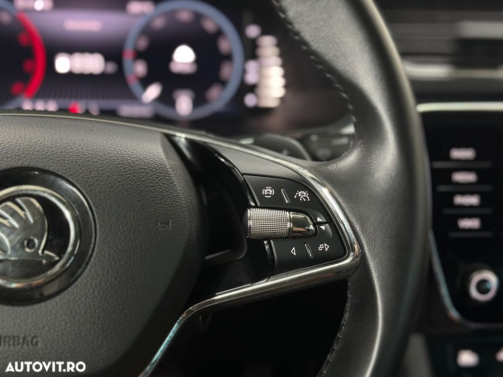 Skoda Superb 2.0 TDI DSG Ambition - 19