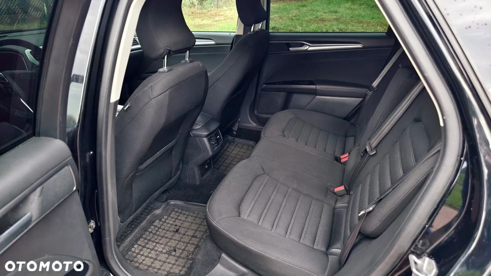 Ford Mondeo - 8