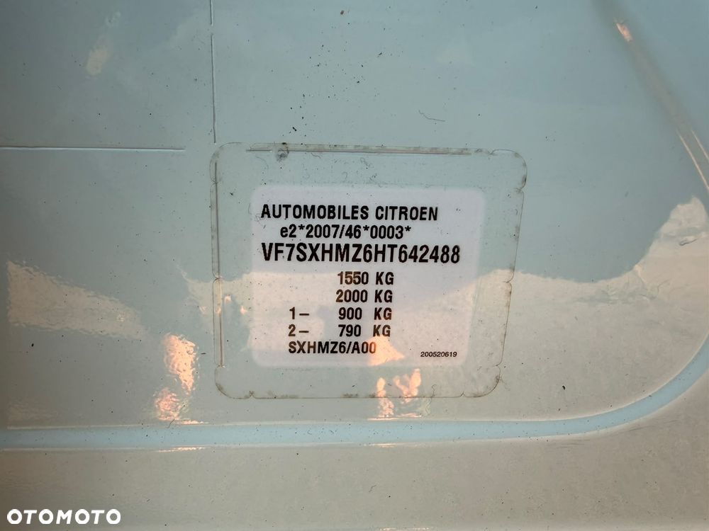Citroën C3 1.2 PureTech Exclusive - 19