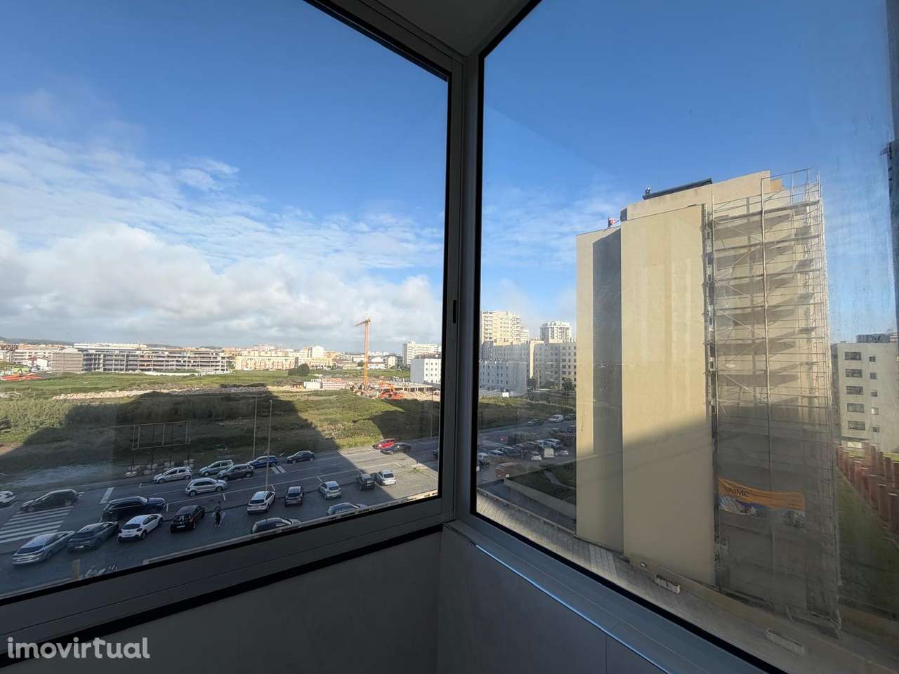 Apartamento T2 totalmente remodelado a apenas 100 metros da praia - Grande imagem: 3/16