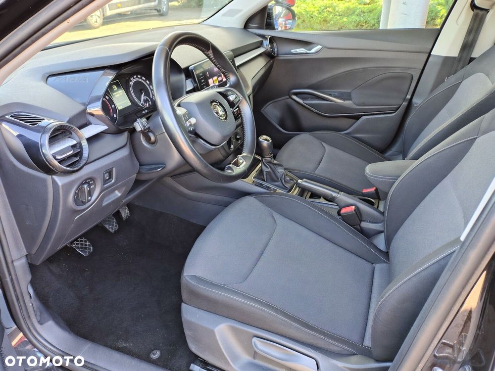 Skoda Fabia 1.0 TSI Ambition - 10