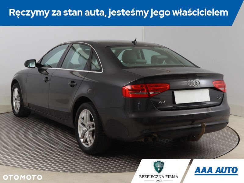 Audi A4 Limousine - 6