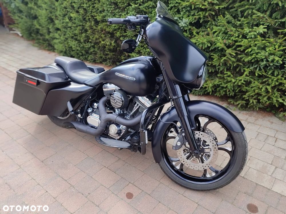 Harley-Davidson CVO Street Glide - 1