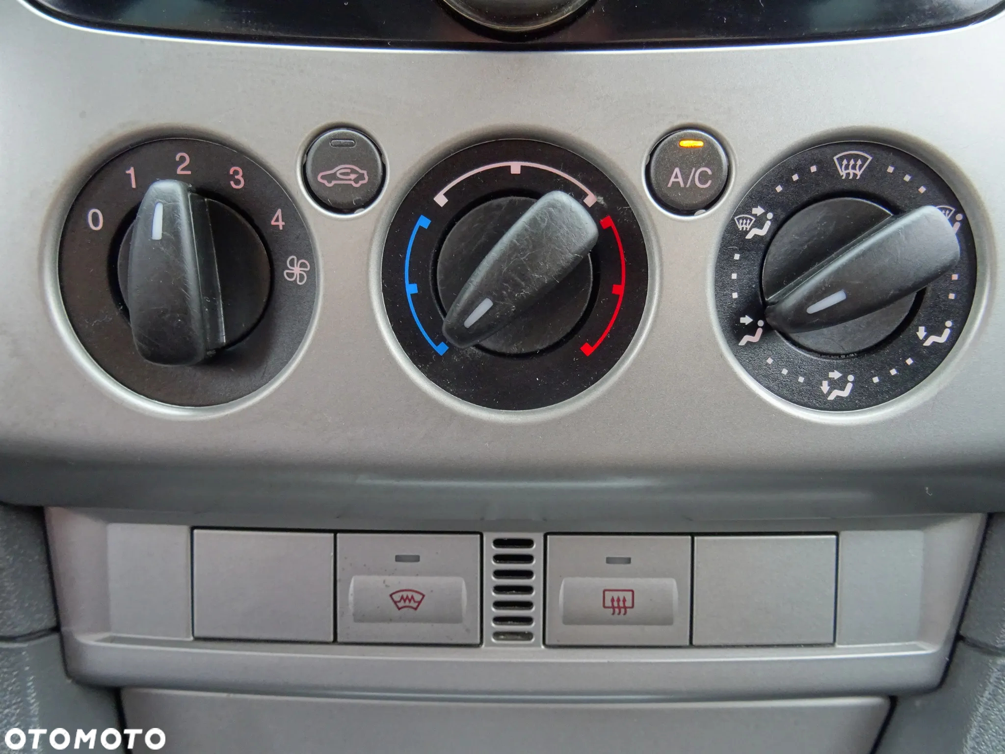 Ford Focus 1.8 White Magic - 20