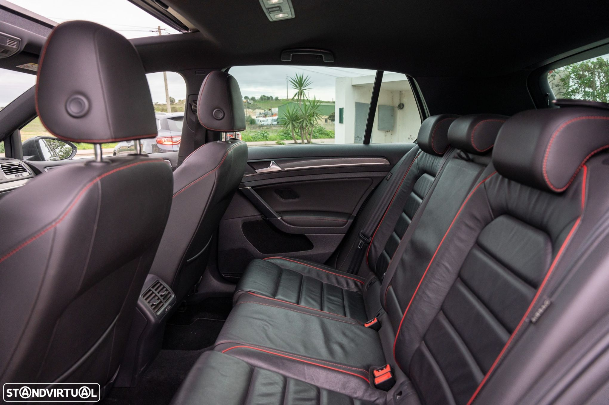 VW Golf 2.0 TSI GTI DSG Performance - 23