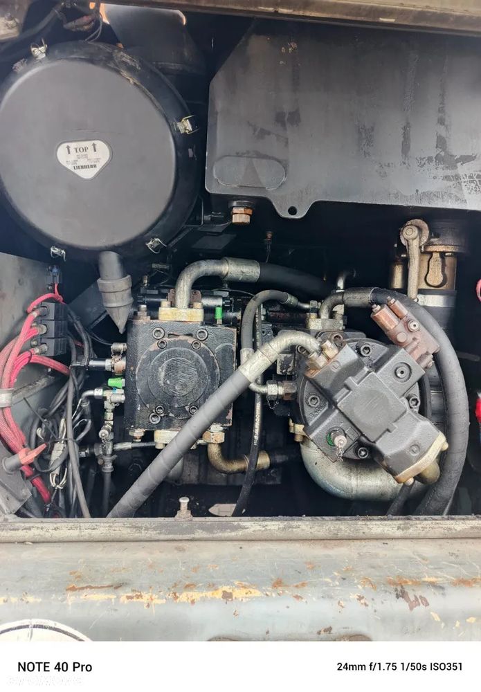 Liebherr L566 - 11
