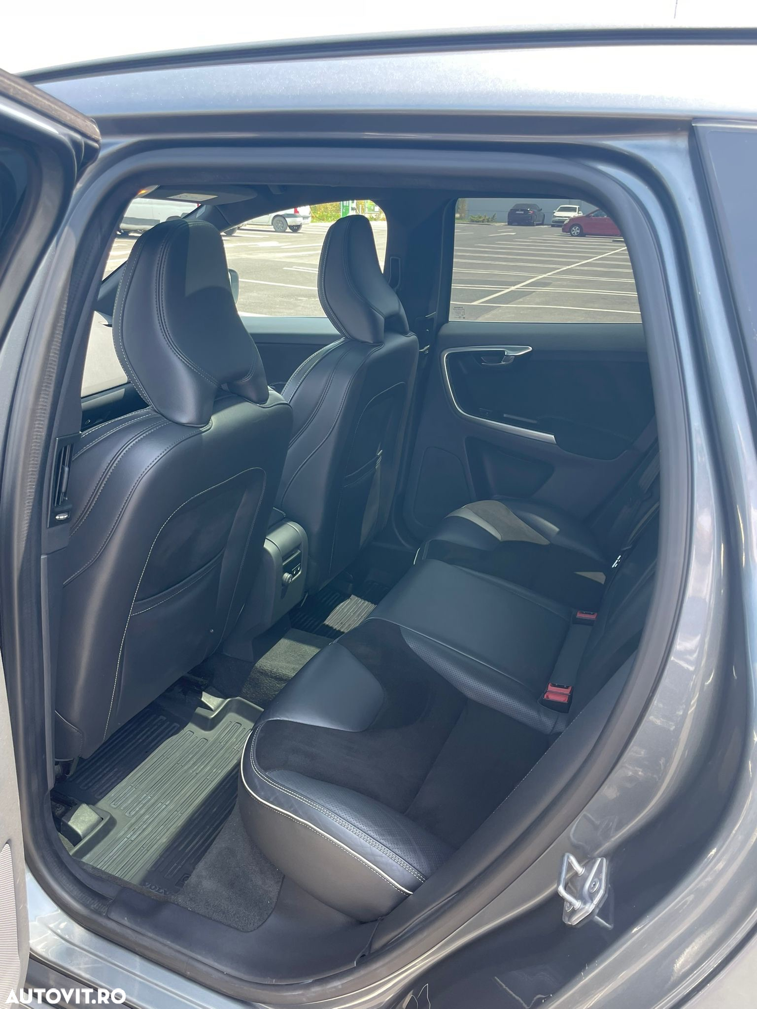 Volvo XC 60 - 6