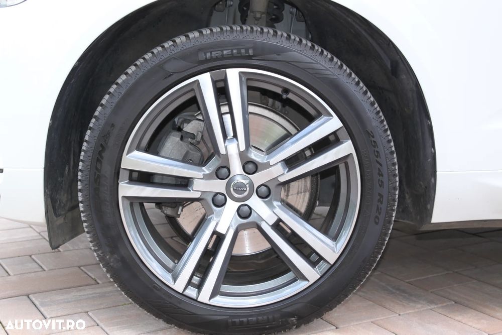 VOLVO XC60 2021 — imagine 27