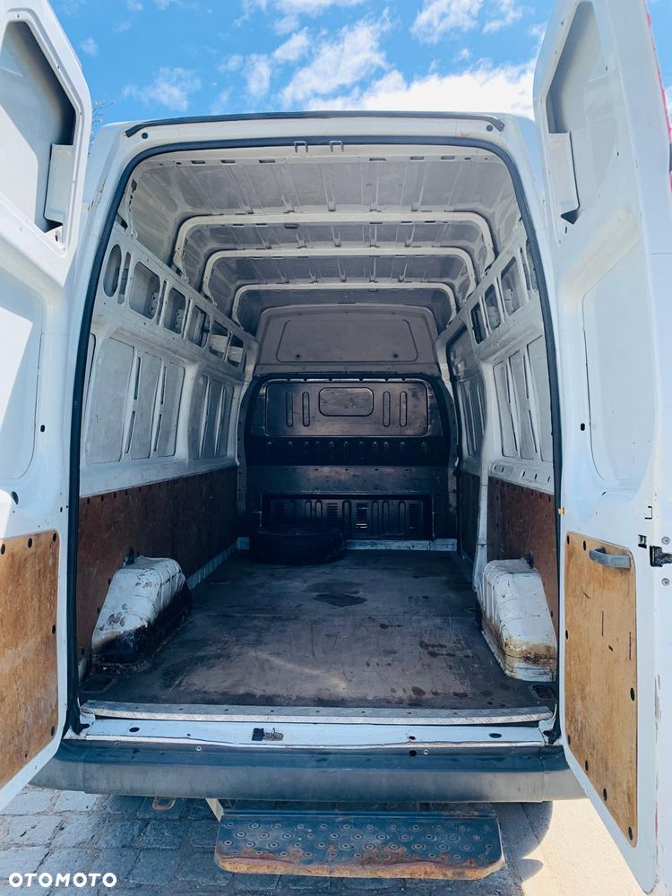Ford Transit - 8