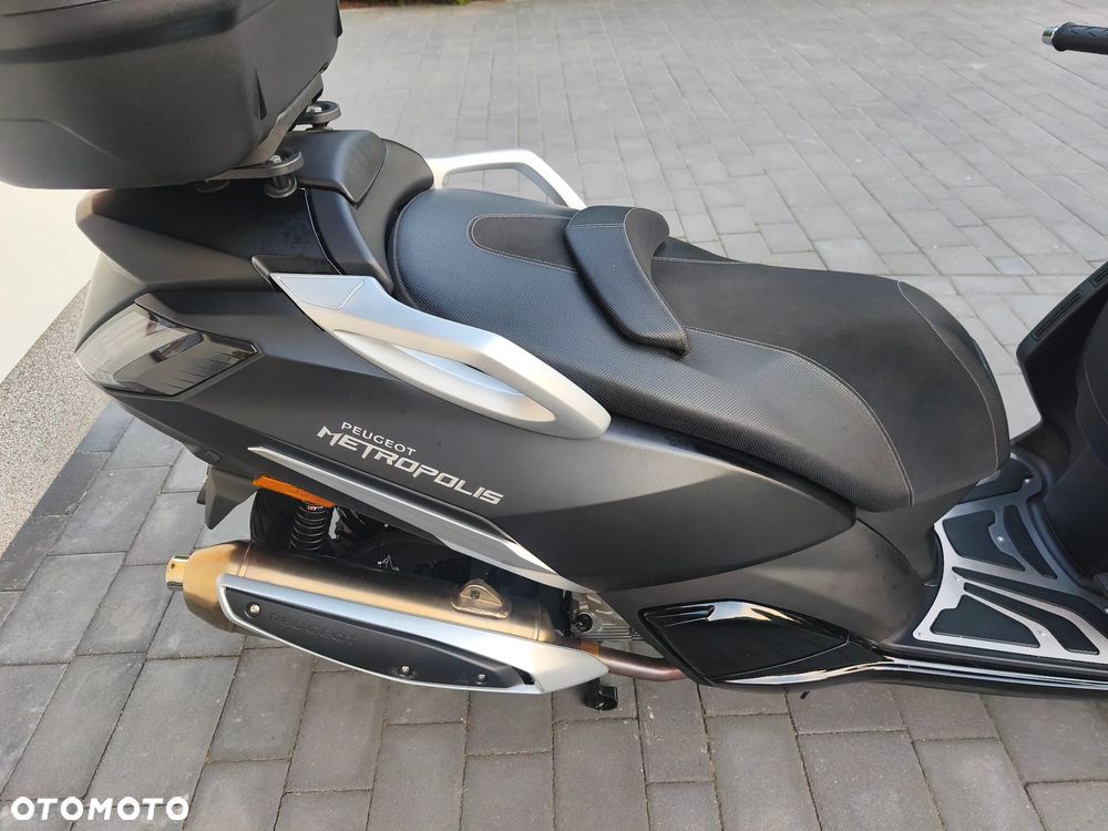 Peugeot Metropolis - 14