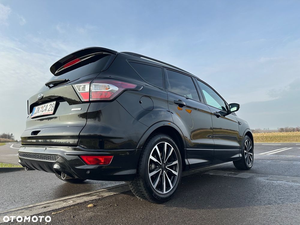 Ford Kuga 1.5 EcoBoost 2x4 ST-Line - 4