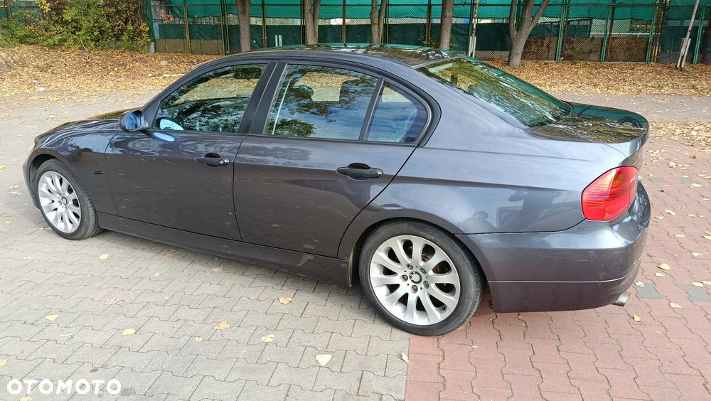 BMW Seria 3 318i - 20