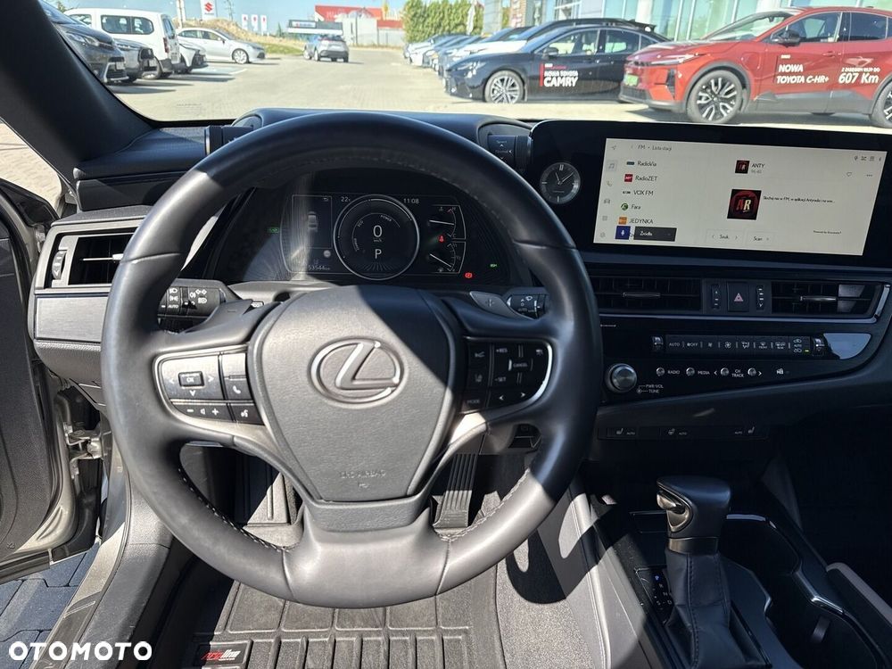 Lexus ES 300h Business Edition - 16