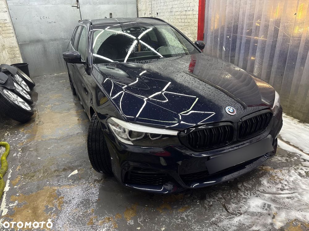 BMW Seria 5 518d - 11