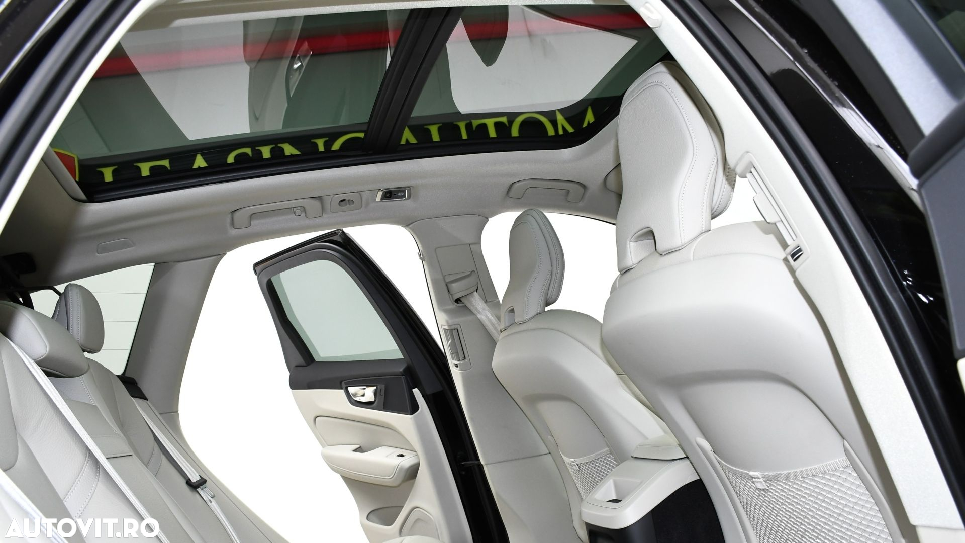 Volvo XC 60 - 27