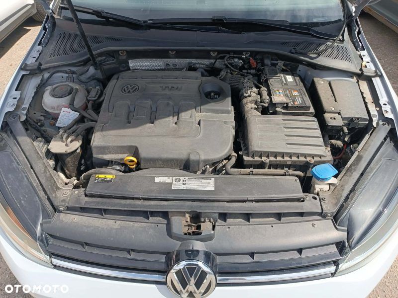 Volkswagen Golf 1.6 TDI BMT Comfortline - 9
