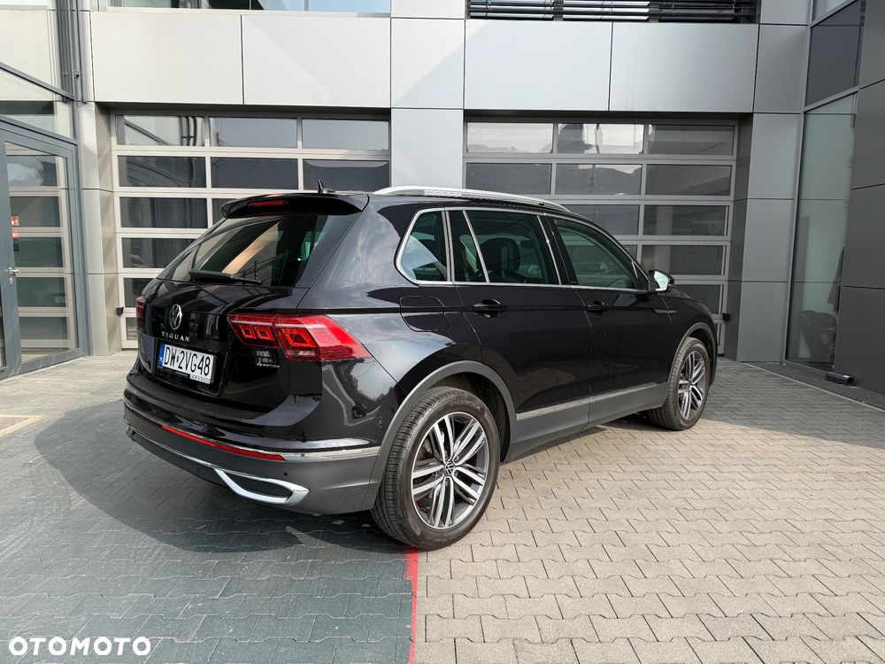 Volkswagen Tiguan 2.0 TSI 4Mot Elegance DSG - 9