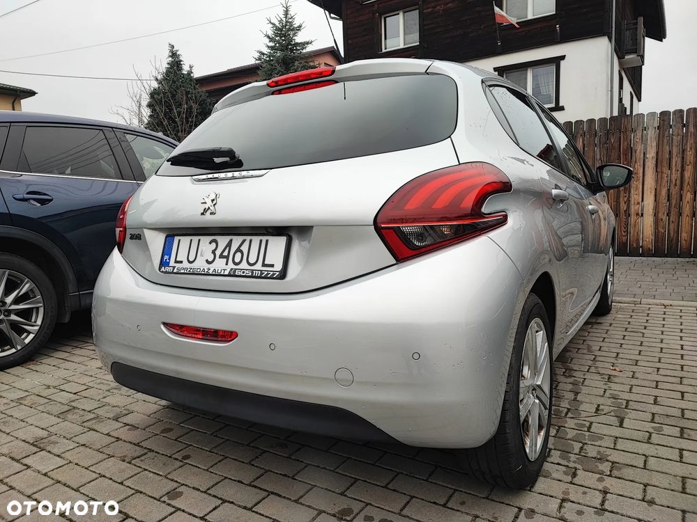 Peugeot 208 1.6 BlueHDi Allure S&S - 4